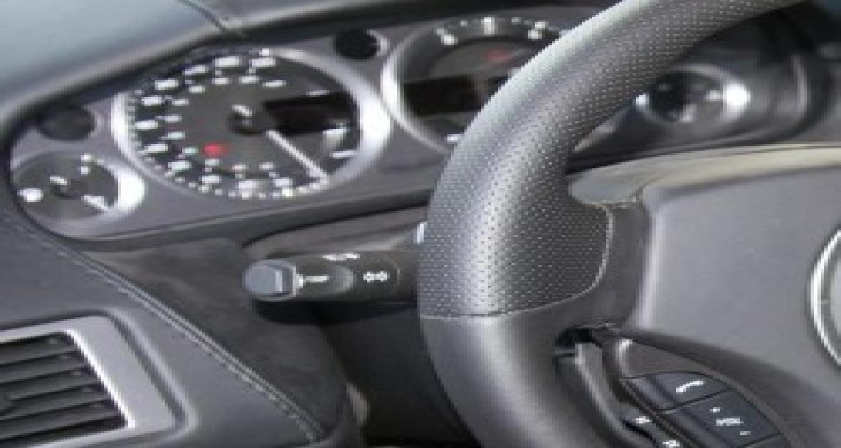 Spyshot : l'Aston Martin Rapide vue de l'intérieur