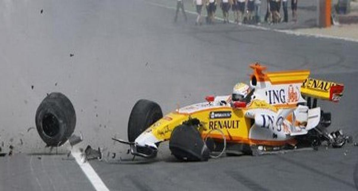 Roadshow: Mohammed bin Sulayem détruit une Renault F1