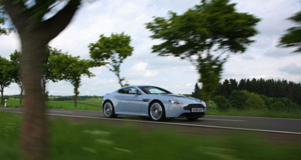 Aston Martin V12 Vantage en photos