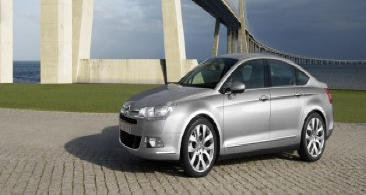Le nouveau V6 3.0 l HDI de 243 chevaux bientôt sur les Citroën C5 et C6