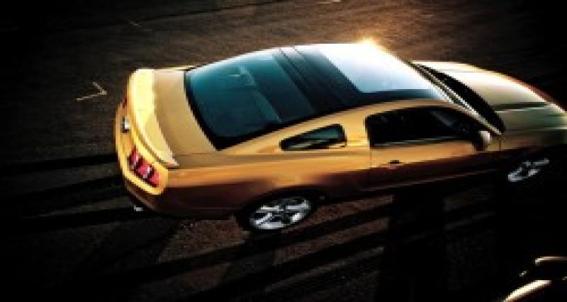  - Le toit vitré en option sur la Ford Mustang