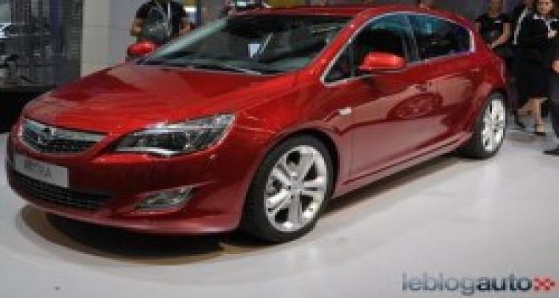  - Opel Astra : deux vidéos officielles