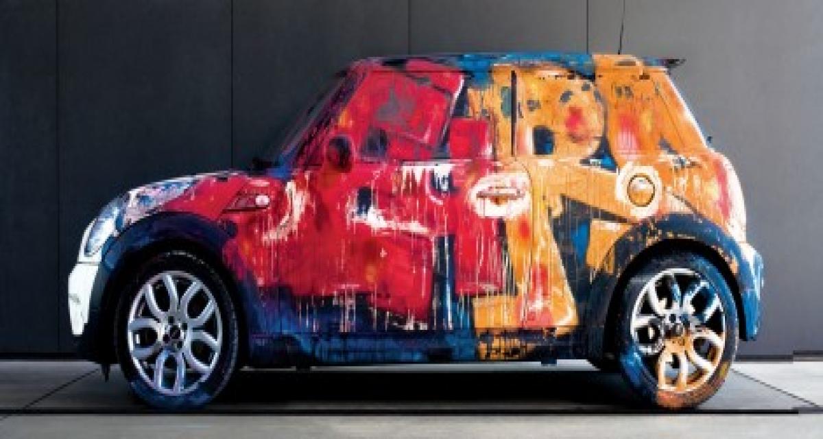 Mini Wash Me : voiture sale mais artistique