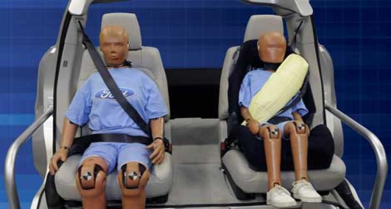 - Ford présente les airbags de ceinture