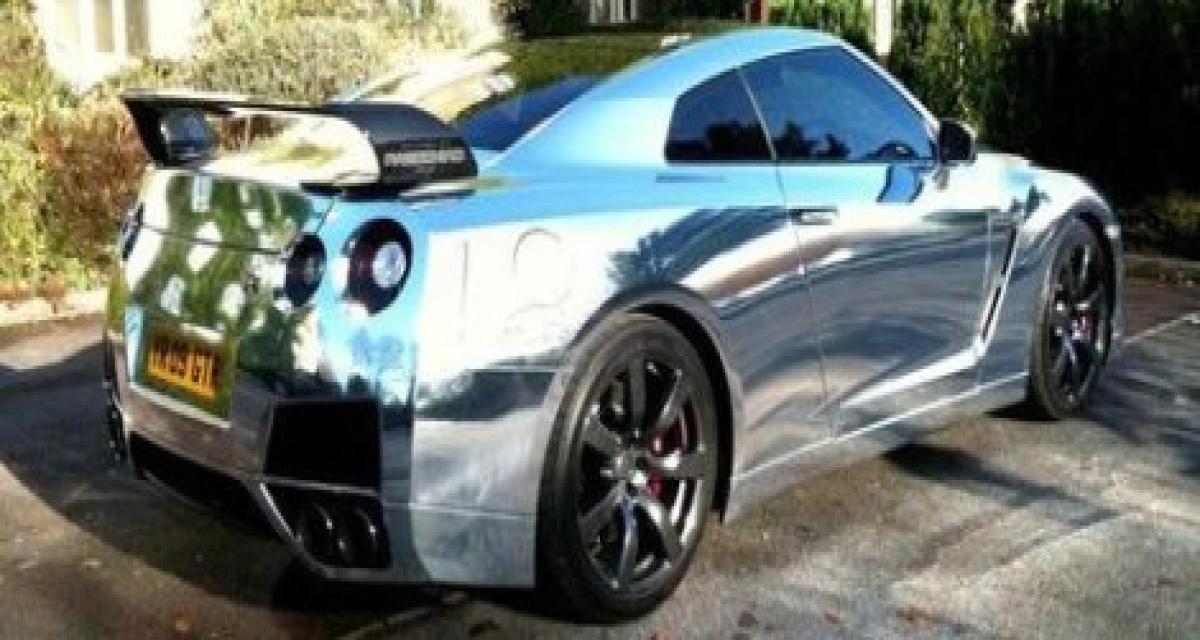 Une Nissan GT-R 100 % chromée...