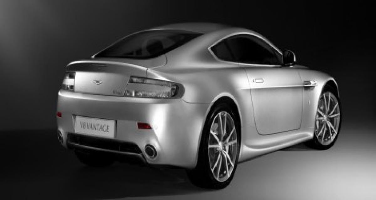 Pour le plaisir, de nouvelles images de l'Aston Martin V8 Vantage 2010