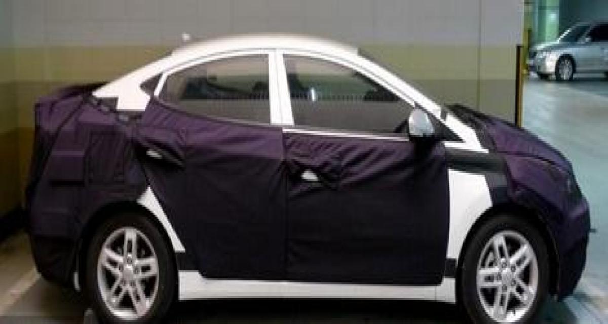 Spyshot : Hyundai Elantra 2011