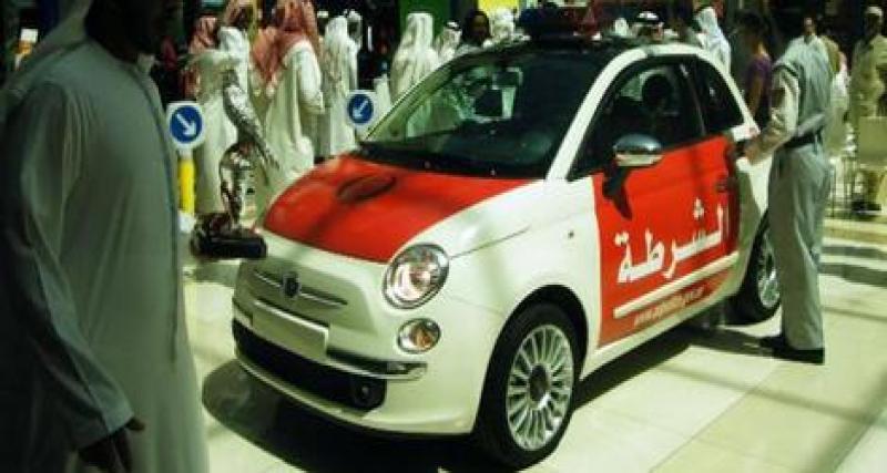  - Crise ?! La police d'Abu Dhabi en Fiat 500