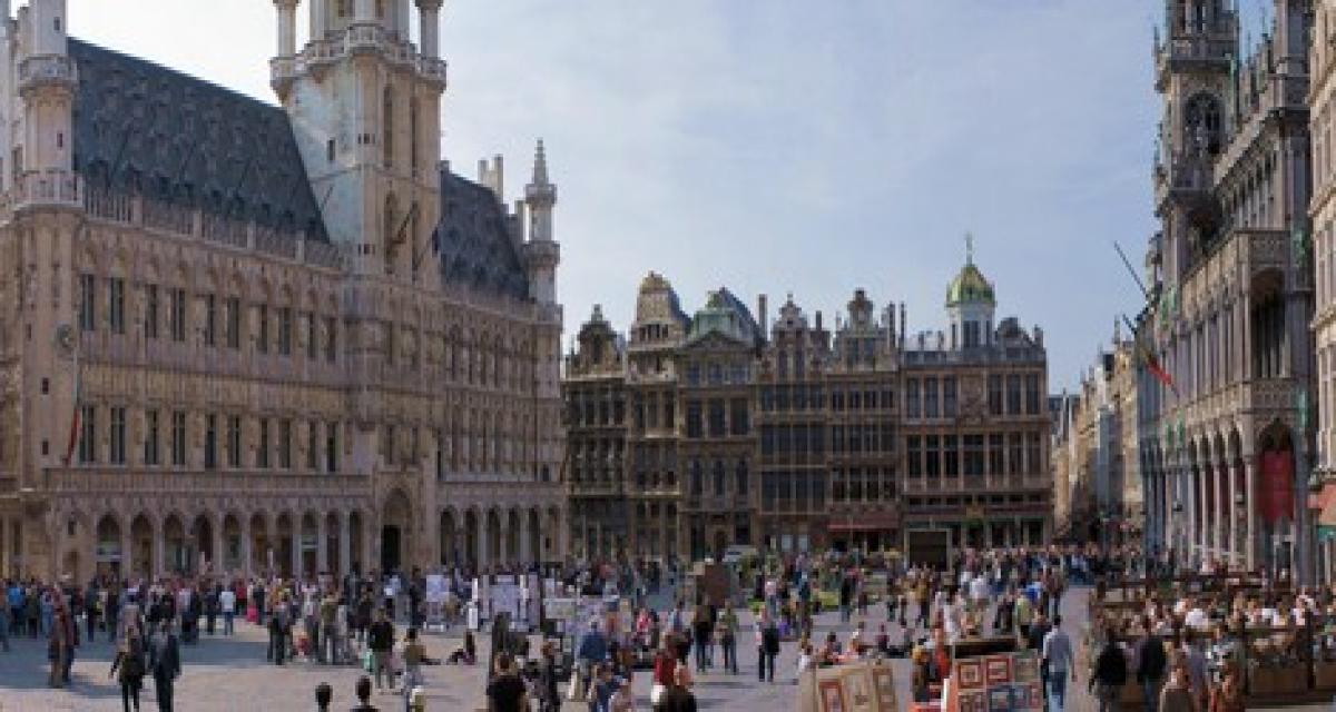 Quand les monoplaces s'invitent sur la Grand Place de Bruxelles 