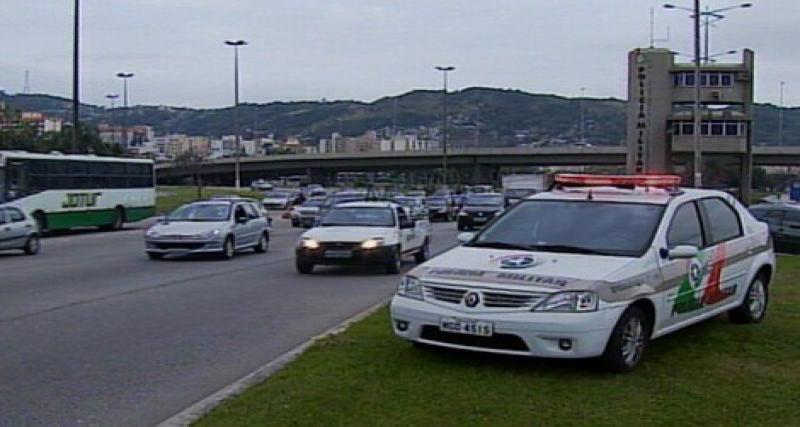  - Brésil: vraies voitures de police et fausses patrouilles