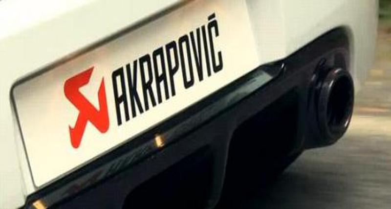 - La Renault Clio RS s'échappe avec Akrapovic
