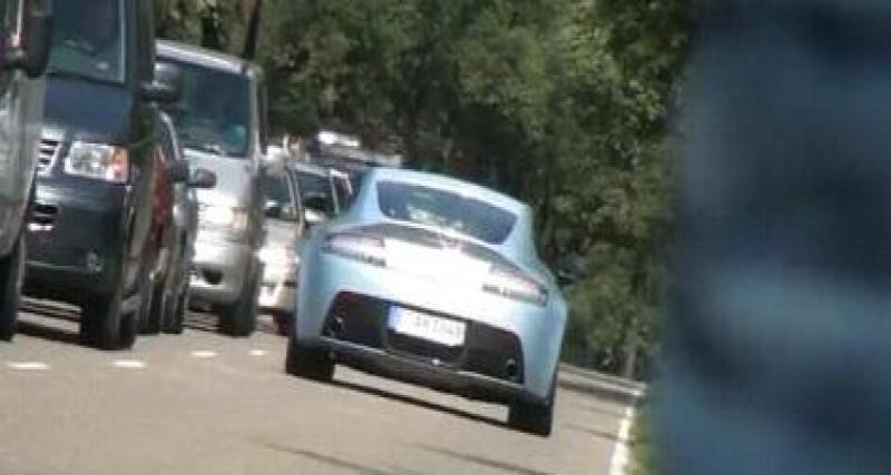  - Vidéo sonore : l'Aston Martin V12 Vantage en impose