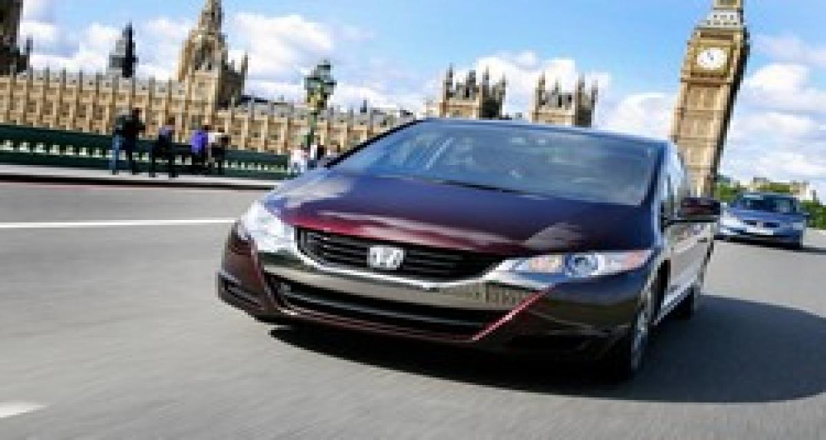 La Honda FCX Clarity se fait remarquer en Grande-Bretagne