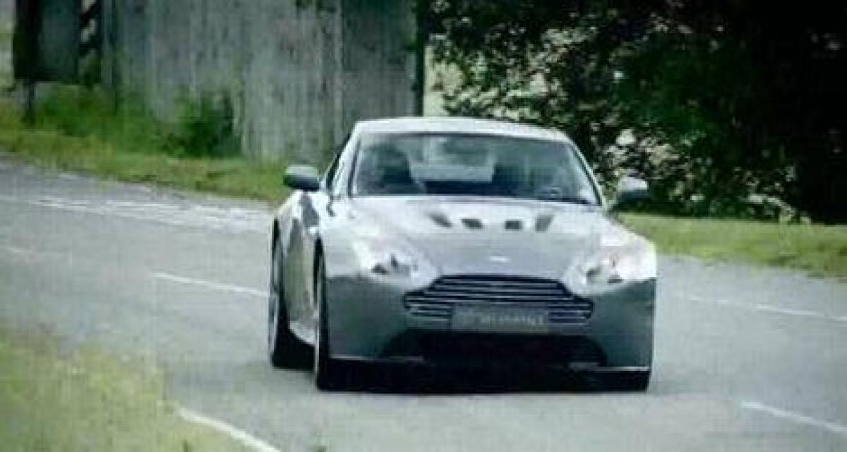 Vidéo plaisir avec l'Aston Martin V12 Vantage 