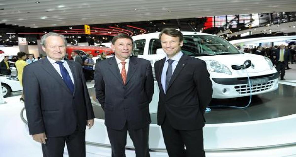 Renault et Avis signent une pré-commande portant sur 500 VE