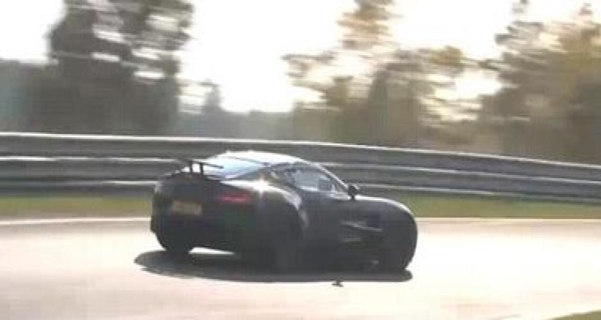 Infernale et splendide : l'Aston Martin One-77 sur l'enfer vert (vidéo)