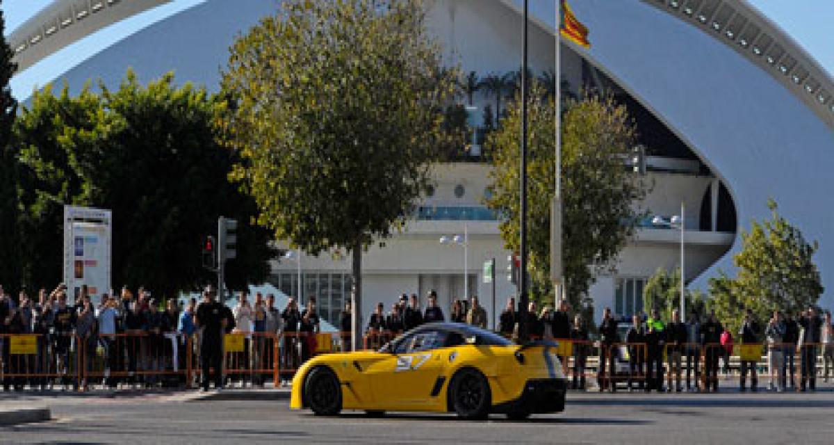 Vidéo : road-show Ferrari dans les rues de Valencia