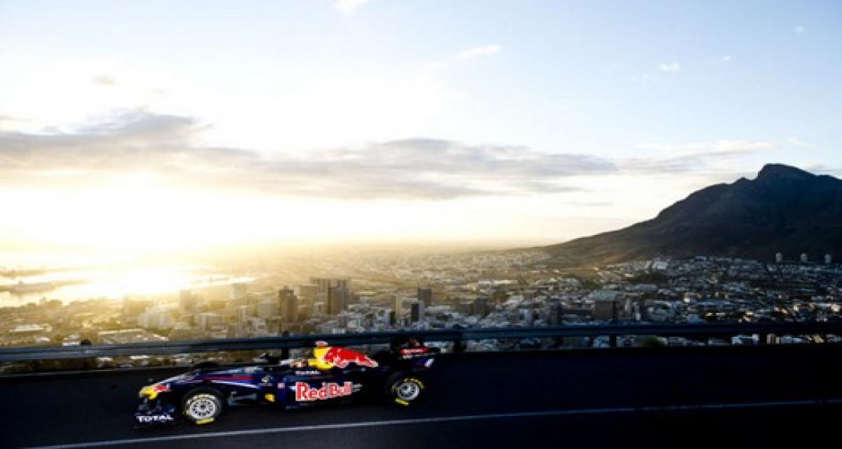 F1: La Red Bull en démonstration dans les rues de Cape Town