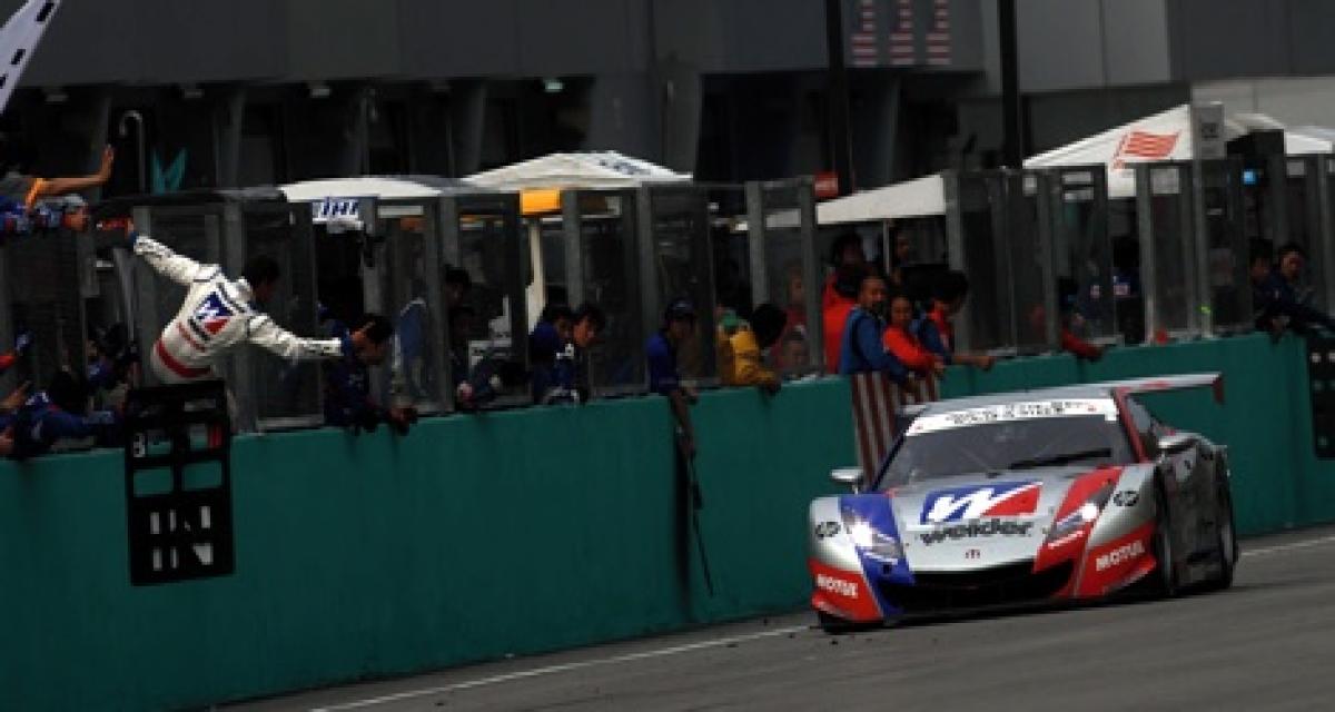 Super GT 2011 - 3 : Duval et Kogure dominateurs à Sepang