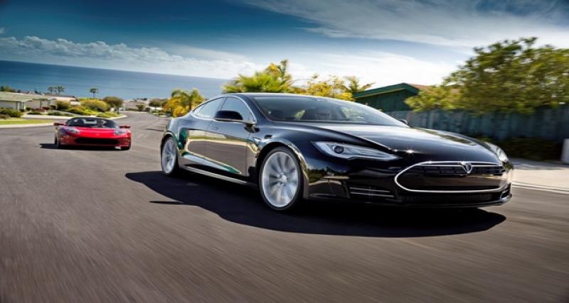  - Trois Tesla S peaufinent leur développement sur piste
