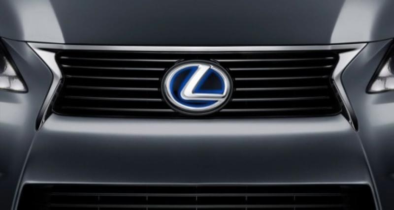  - Francfort 2011 : un teaser pour la Lexus GS 450h et la F Sport