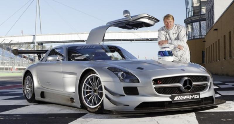  - Mika Hakkinen en SLS AMG GT3