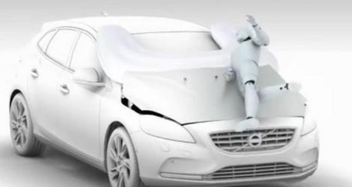 Genève 2012 : Volvo V40, focus sur l'airbag piéton (vidéo)