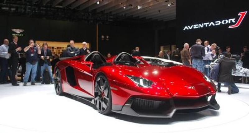  - La Lamborghini Aventador J cartonne...