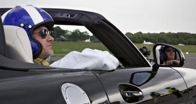  - Tee time : Coulthard, SLS AMG Roadster et balle de golf