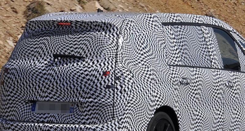  - Spyshots: Citroën Grand C4 Picasso