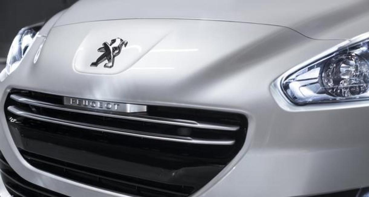 Paris 2012 : Peugeot officialise le coupé RCZ et annonce le RCZ R Concept