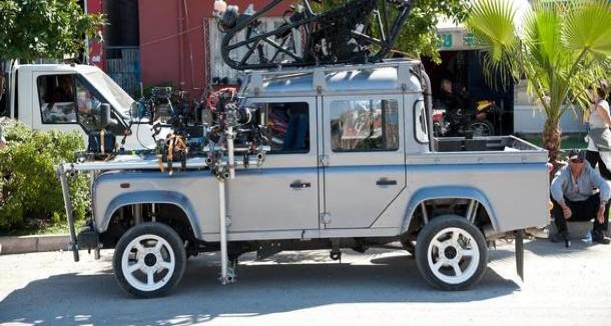 Paris 2012 : Land Rover Defender Double Cab Pick Up et Skyfall