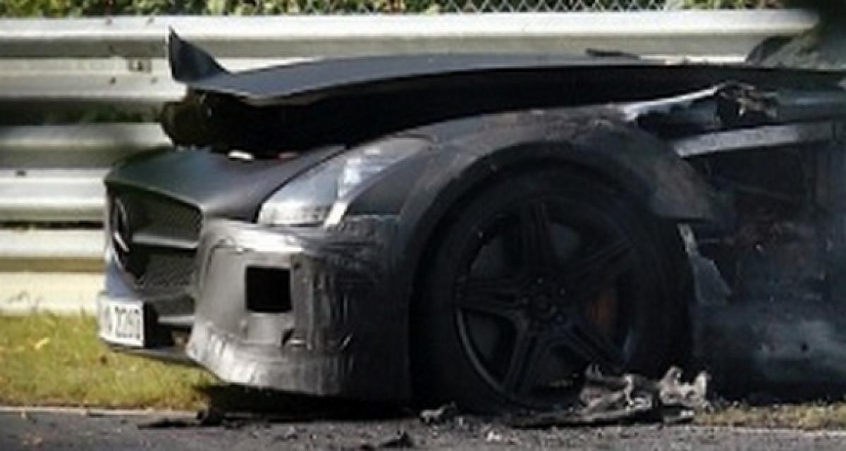 Un proto de la future SLS AMG Black Series s'enflamme sur le Nürburgring