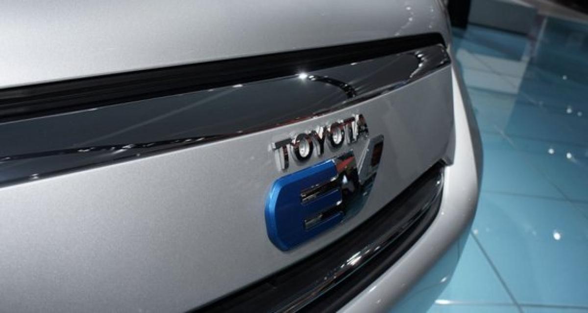 Detroit 2013 live : Toyota Rav4 EV