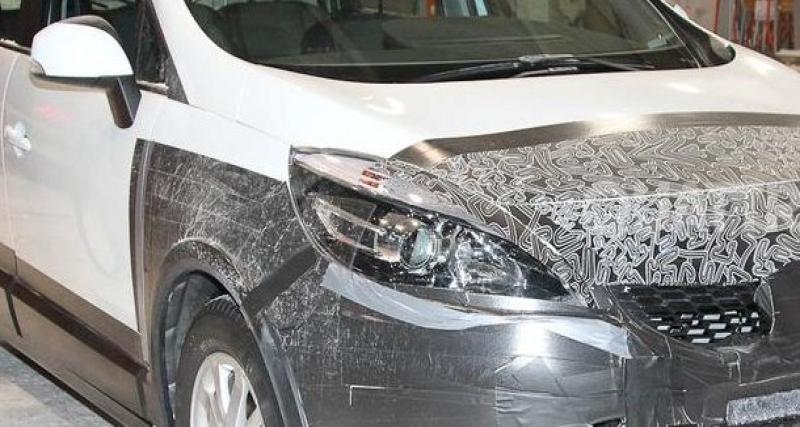  - Spyshots : le Renault Scénic Cross continue ses tests
