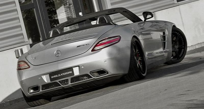  - Wheelsandmore compresse une Mercedes SLS AMG Roadster