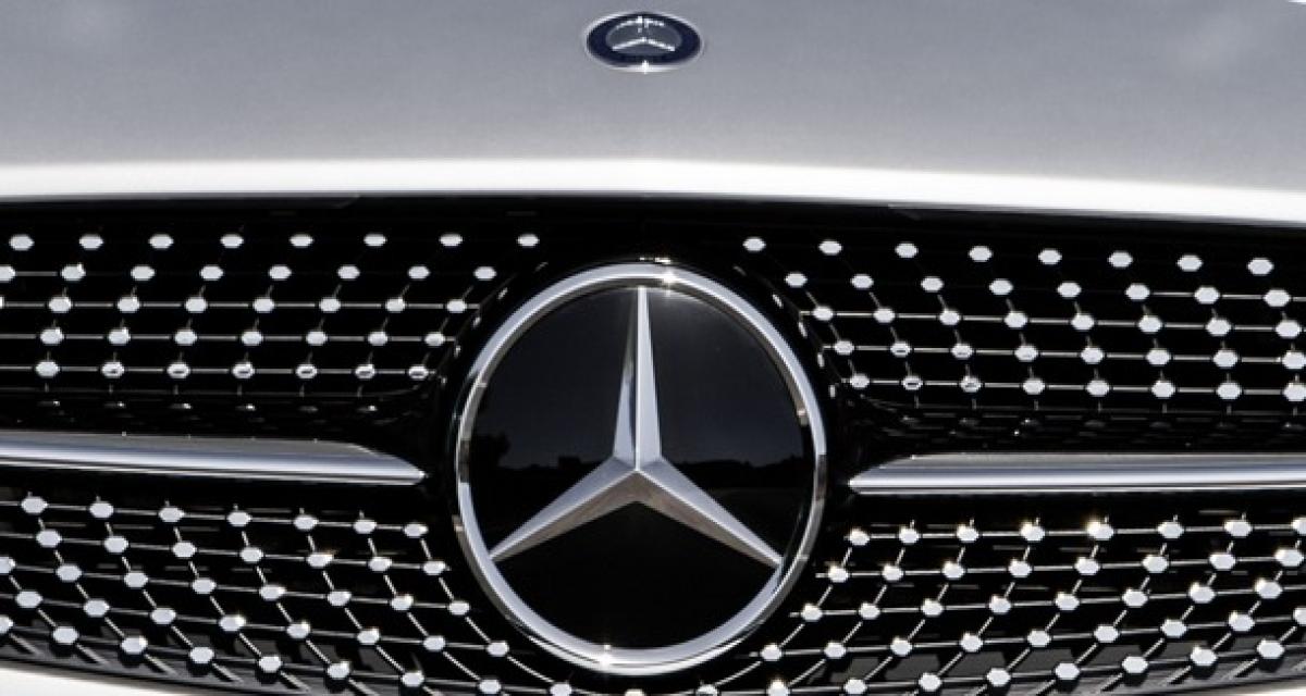 Francfort 2013 : Mercedes GLA de série