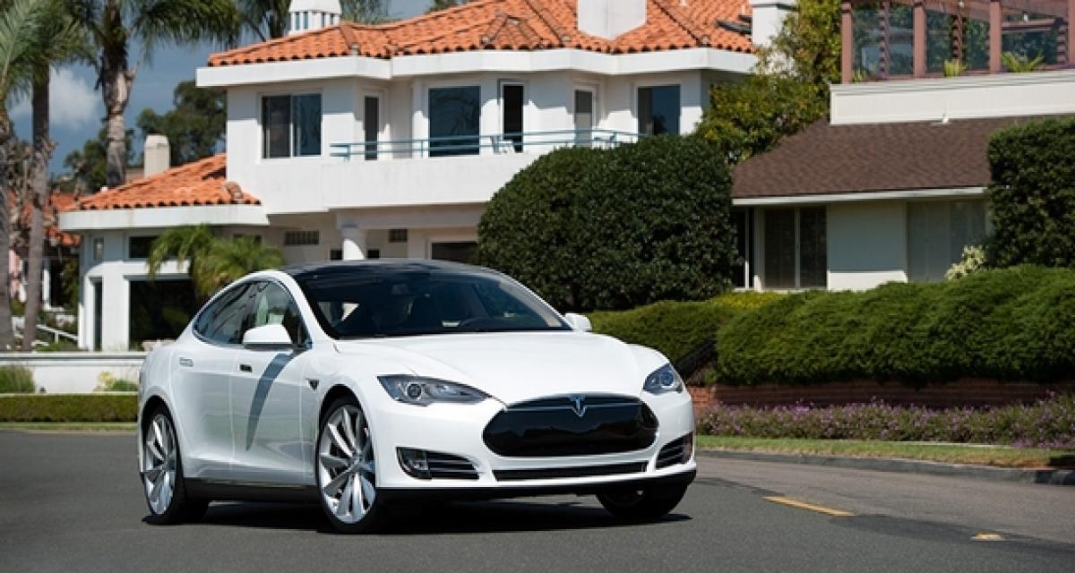 Tesla rembourse plus tôt que prévu son prêt au DOE et suscite une réaction chez Chrysler