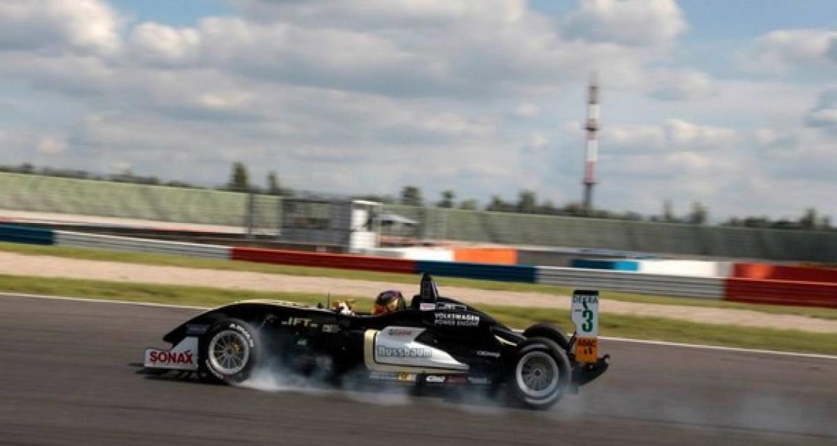Formule 3 allemande 2013 sur le Lausitzring: Kirchhöfer à la mi-temps