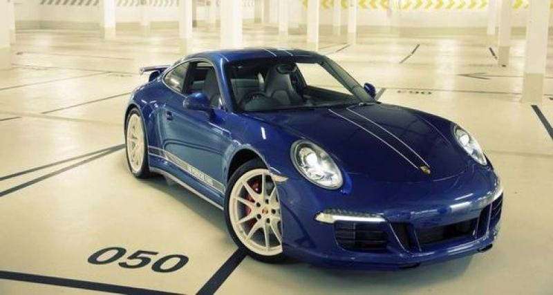  - Porsche 911 4S "Facebook"