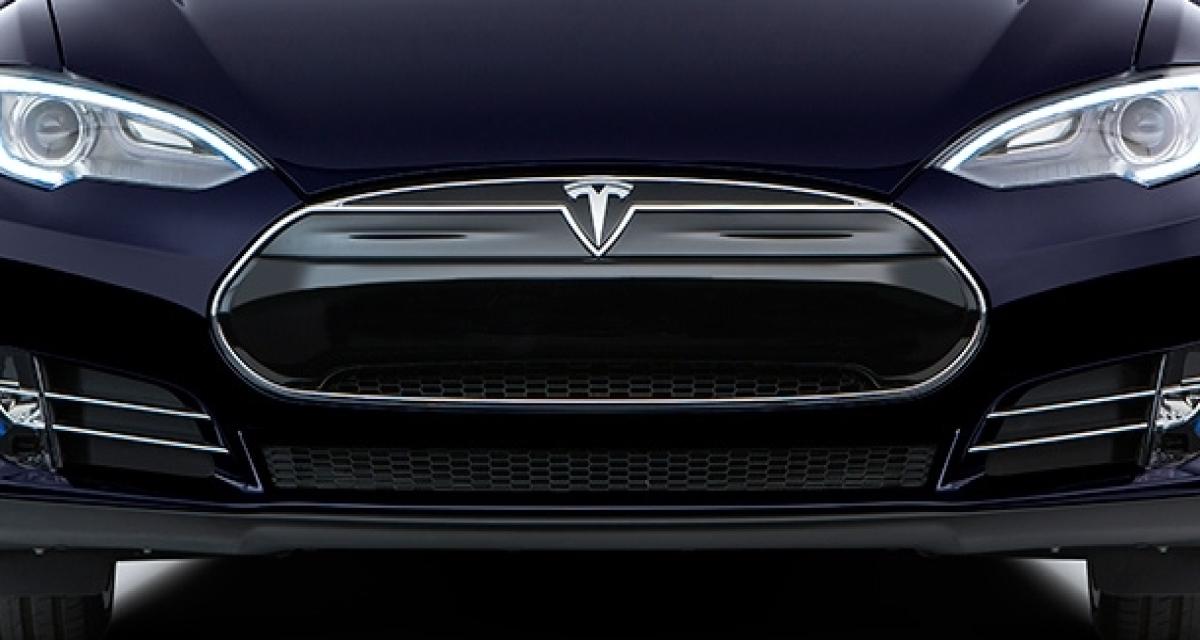 La Tesla Model E se profile