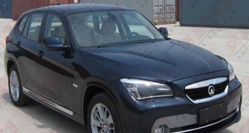 - Spyshots: le BMW X1 devient Zinoro 1E