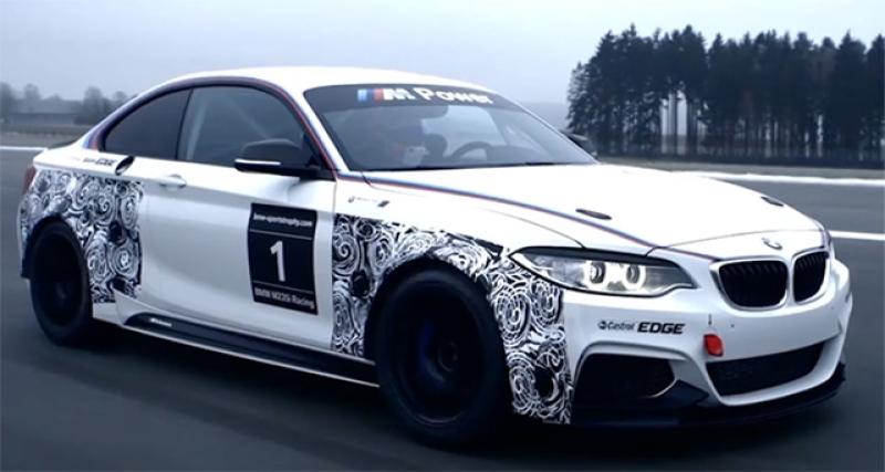  - La BMW M235i Racing s'anime