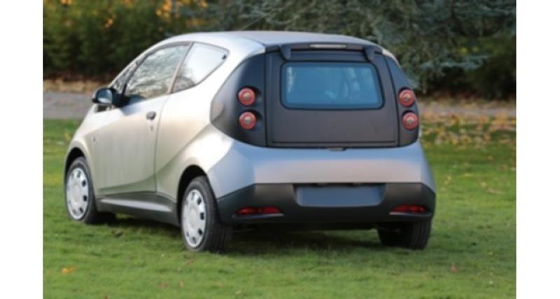  - Bolloré présente la version utilitaire de sa voiture électrique Bluecar