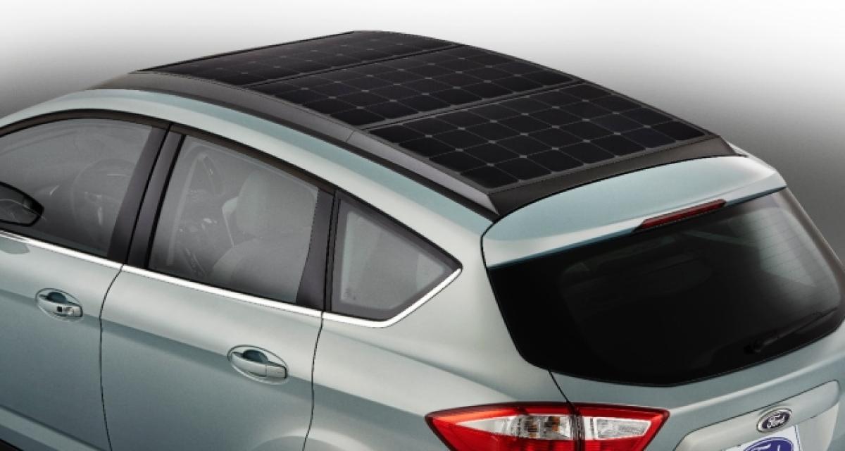 CES 2014 - Ford présente un prototype de voiture électrique à panneau solaire