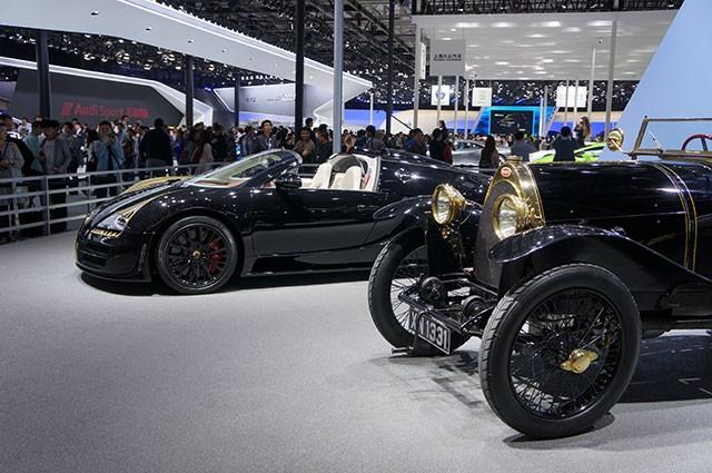  - Beijing 2014 Live : Bugatti Veyron Legend Black Bess 1