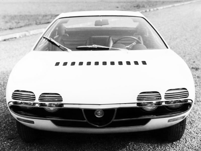  - Les concepts Bertone : Alfa Romeo Montreal (1967) 1