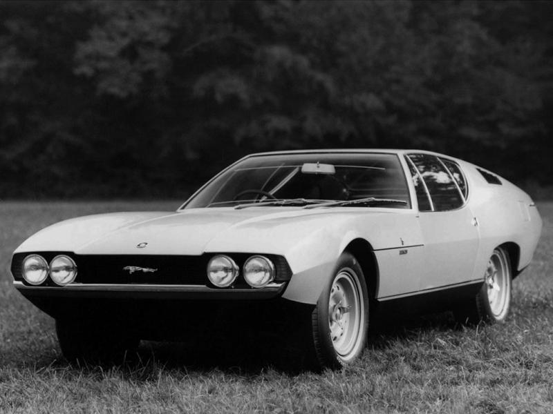  - Les concepts Bertone: Jaguar Pirana (1967) 1