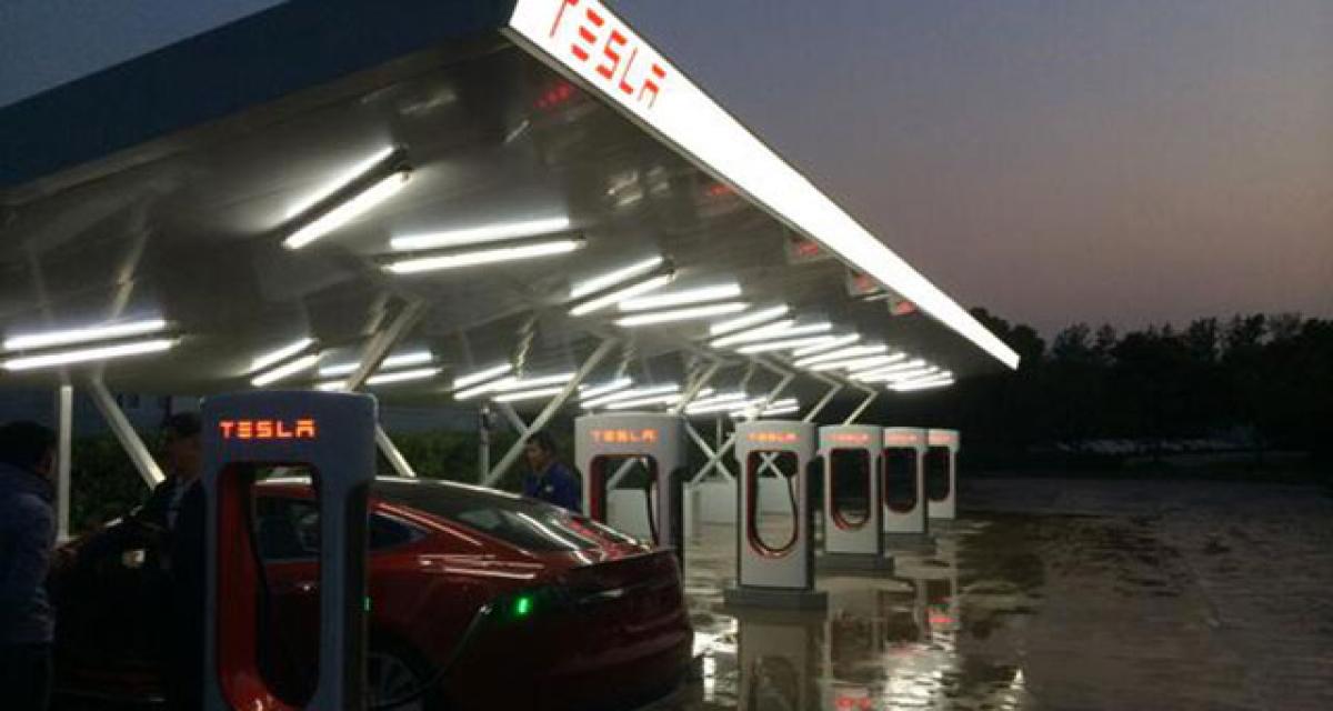 Tesla ouvre son premier Supercharger à Pékin