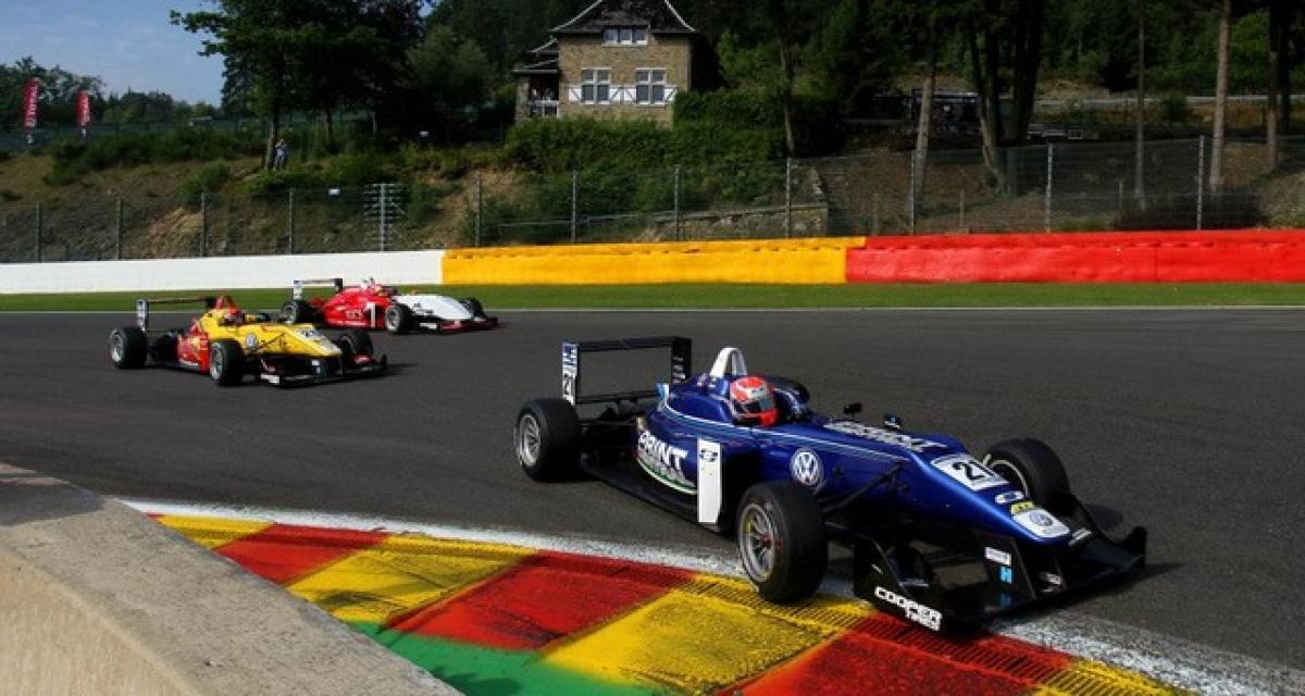 British F3 2014 à Spa : Jones hors-catégorie